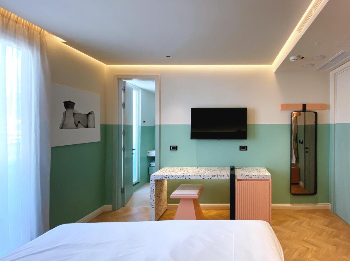 Iliria Boutique Hotel 티라나 외부 사진